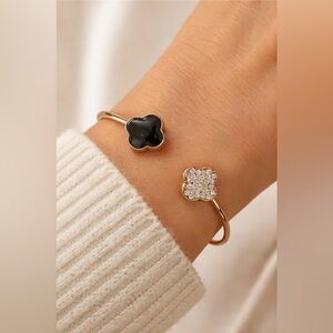 ✨Rose Gold Clover Open Cuff Bracelet / Black Enamel & Rhinestone 💎